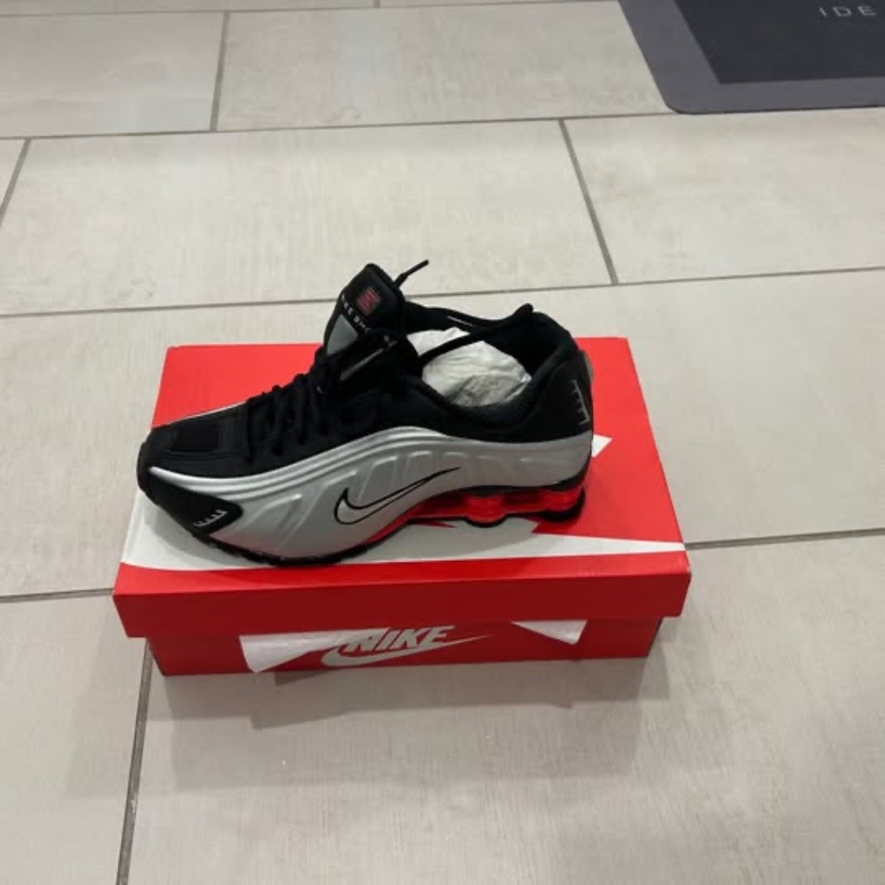 Women's Nike Shox TL/R4 Running Shoes - Black/Silver/Red